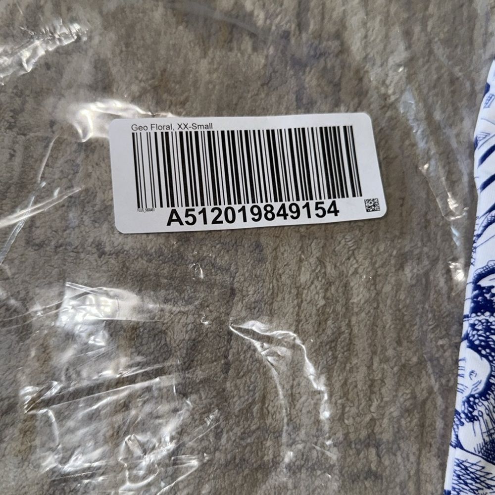 Women with Control Blue Floral Capri XXS NWT - Picture 7 of 9